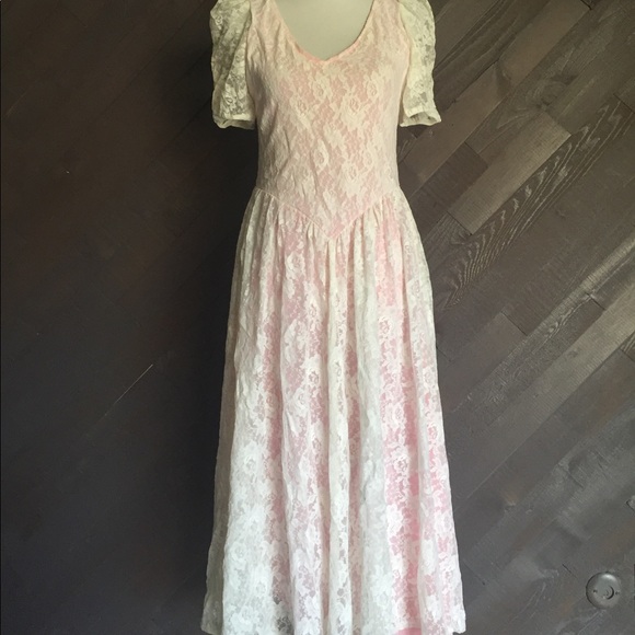 Vintage Dresses & Skirts - Vintage White & Pink Lace Midi Dress 🎀🎀🎀